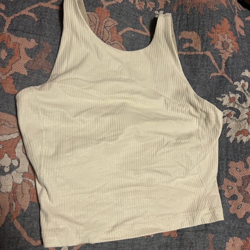 Lululemon shiny Cream Ribbed top size 4